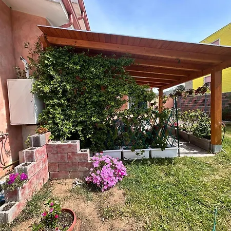 Di Cristina Konukevi *